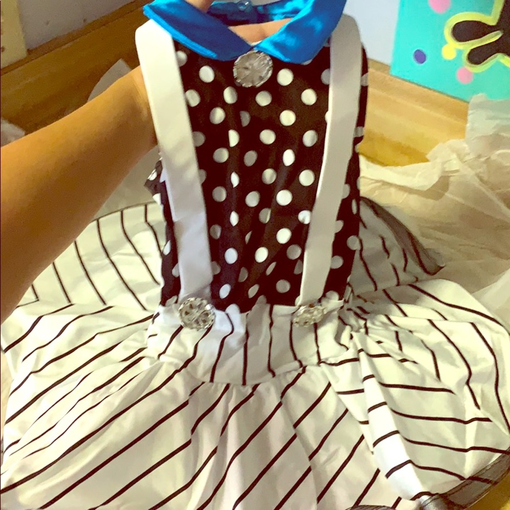 Weissmans dance costume